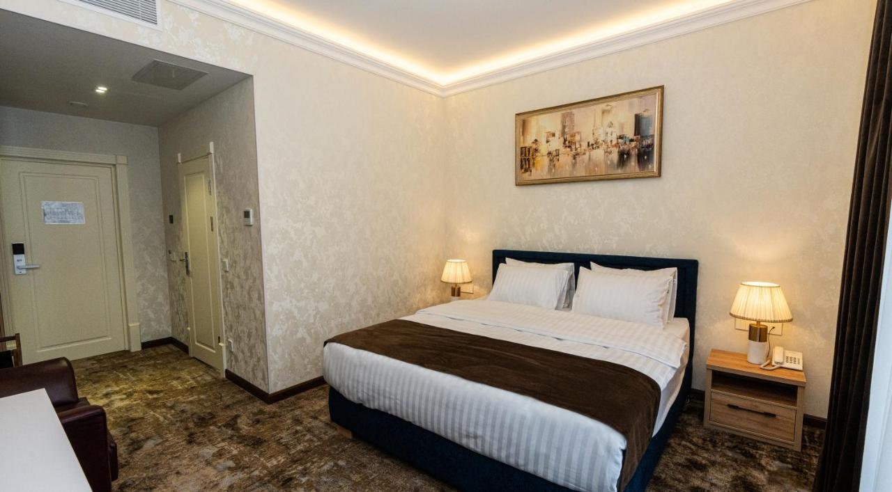 Garnet Mir Hotel Tasjkent Buitenkant foto
