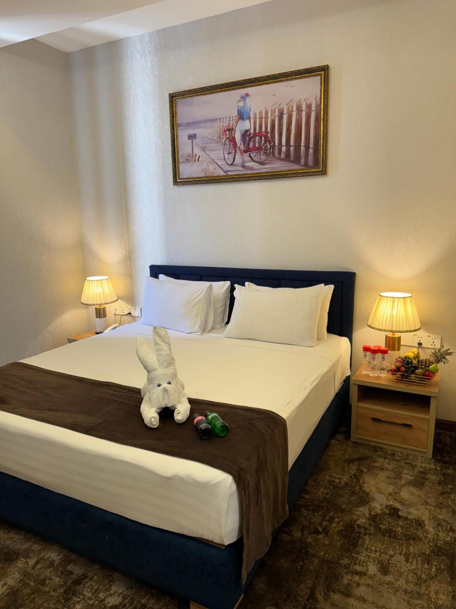 Garnet Mir Hotel Tasjkent Buitenkant foto