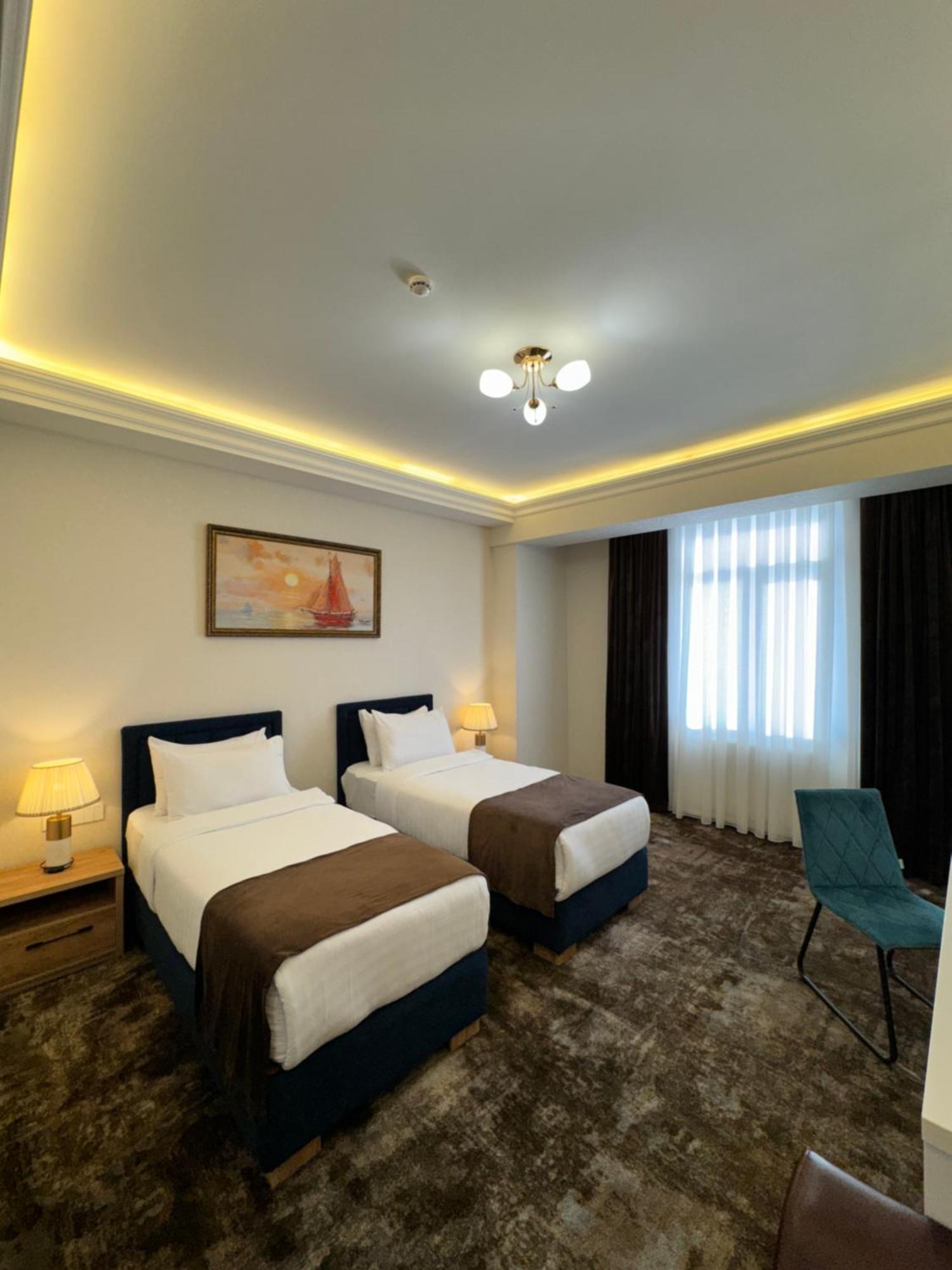 Garnet Mir Hotel Tasjkent Buitenkant foto