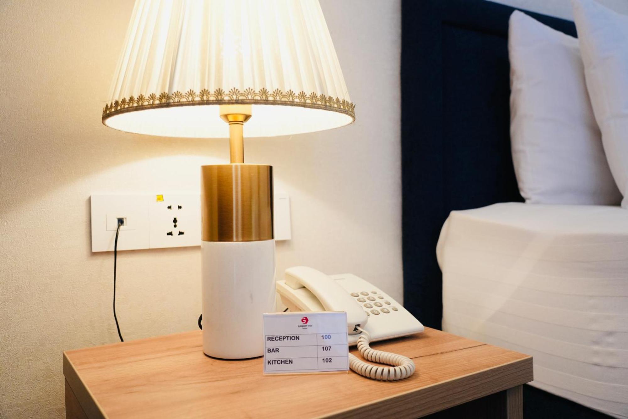 Garnet Mir Hotel Tasjkent Buitenkant foto