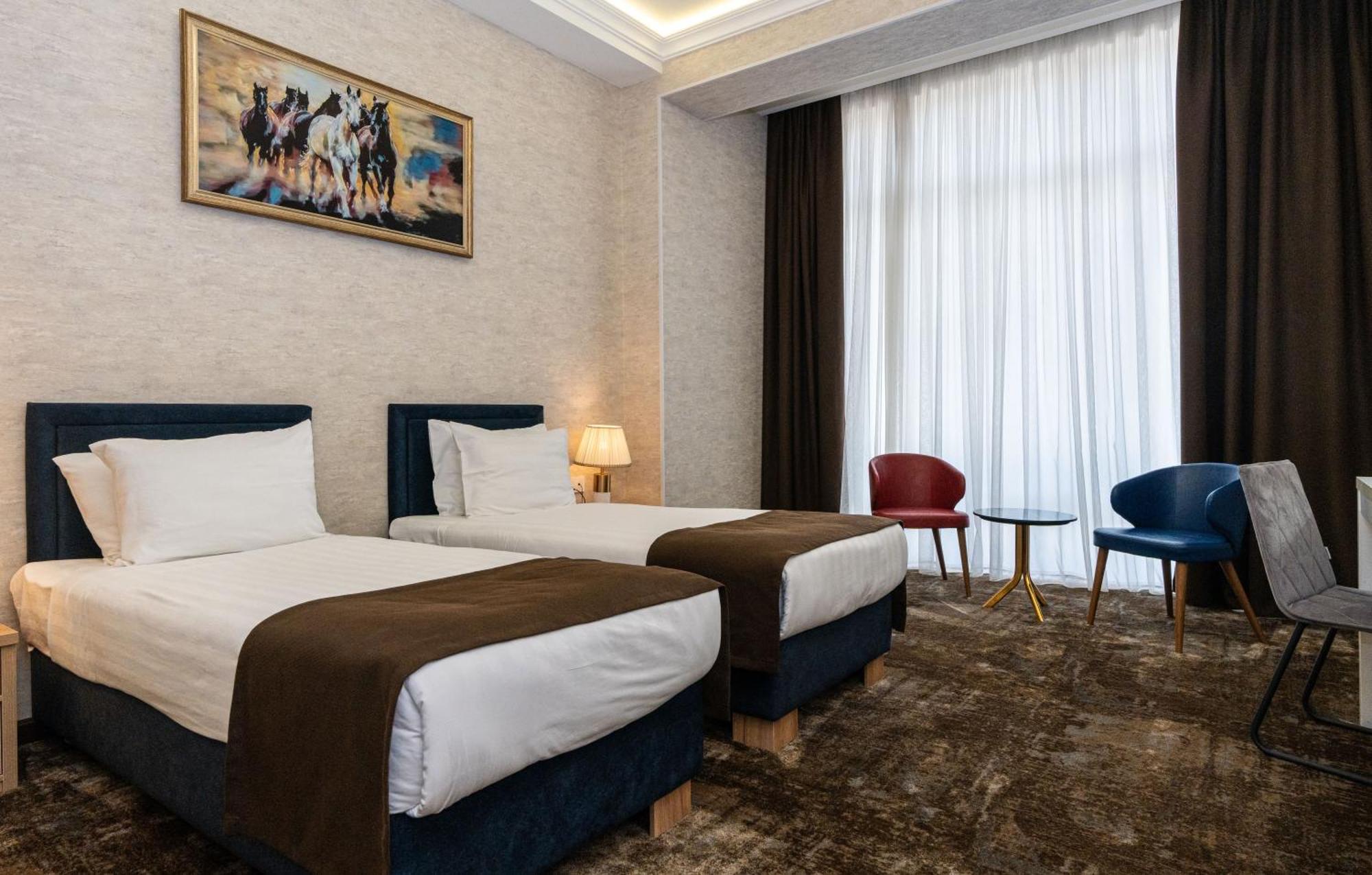 Garnet Mir Hotel Tasjkent Buitenkant foto