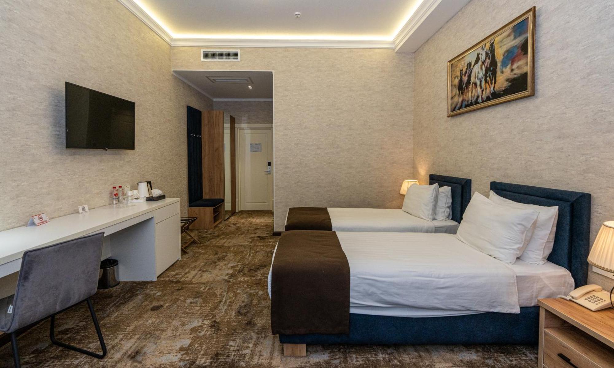 Garnet Mir Hotel Tasjkent Buitenkant foto