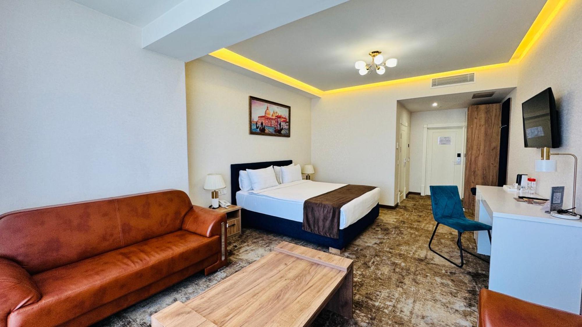 Garnet Mir Hotel Tasjkent Buitenkant foto